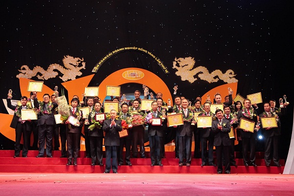 Zamil Steel Buildings Vietnam received the Golden Dragon Award 2010